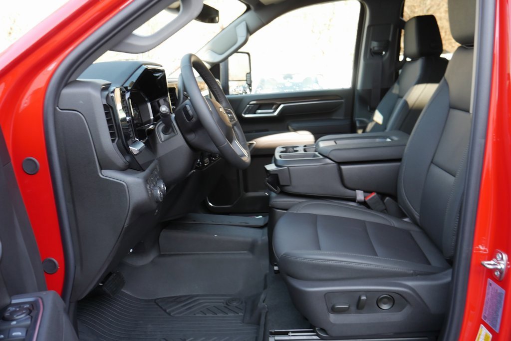 New 2026 Chevrolet Silverado 2500 LT image 8
