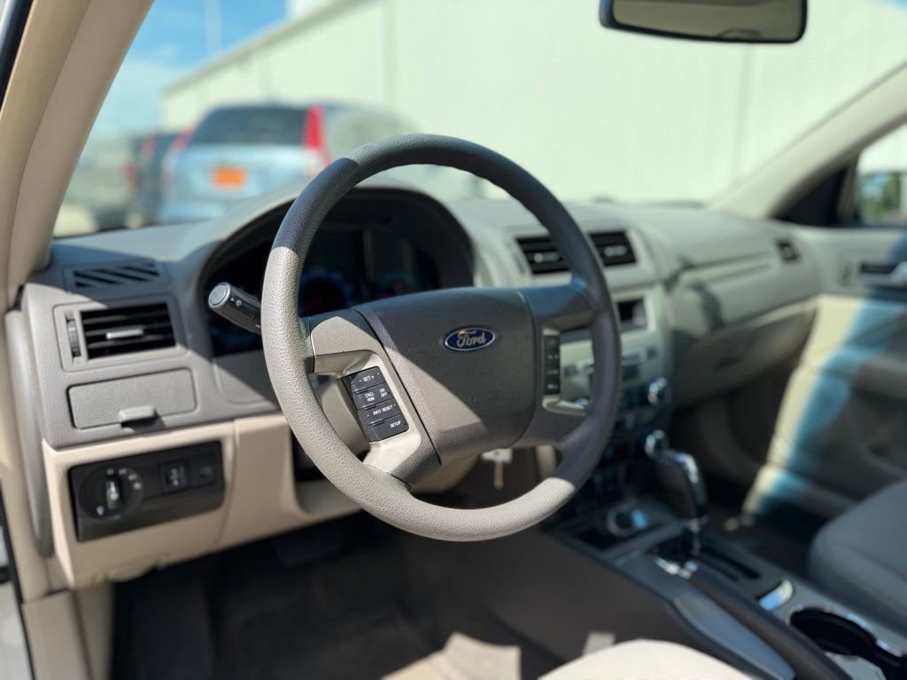 Used 2012 Ford Fusion SE FWD image 14