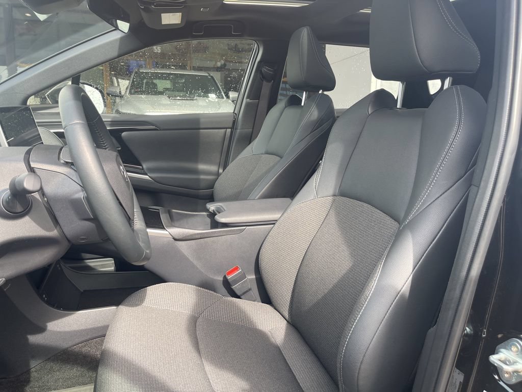 Used 2024 Toyota bZ4X AWD w/ Weather Package image 18