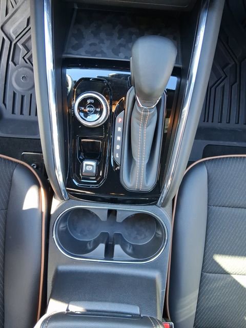 Used 2024 GMC Canyon AT4 w/ Canyon Safety Plus Package image 13