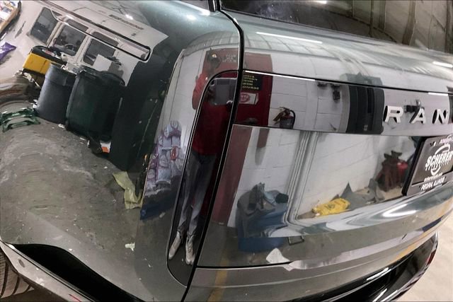 Used 2023 Land Rover Range Rover SE image 30