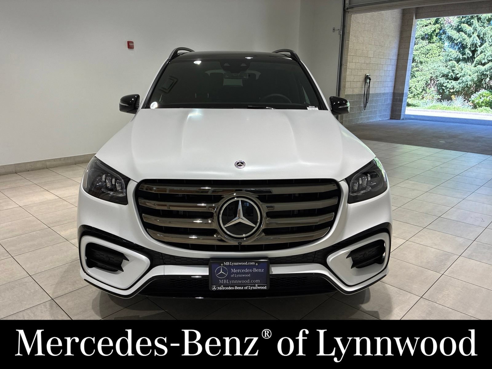 New 2026 Mercedes-Benz GLS 450 4MATIC image 2