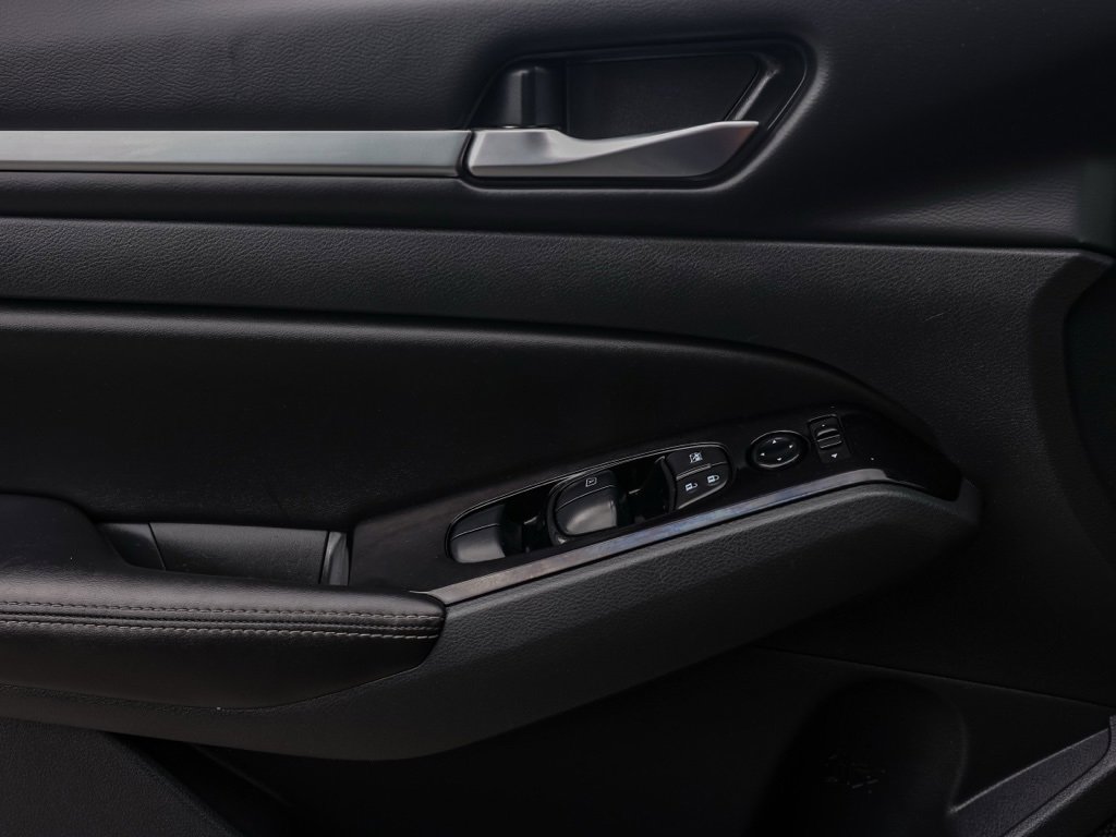 Used 2023 Nissan Altima 2.5 SV image 23