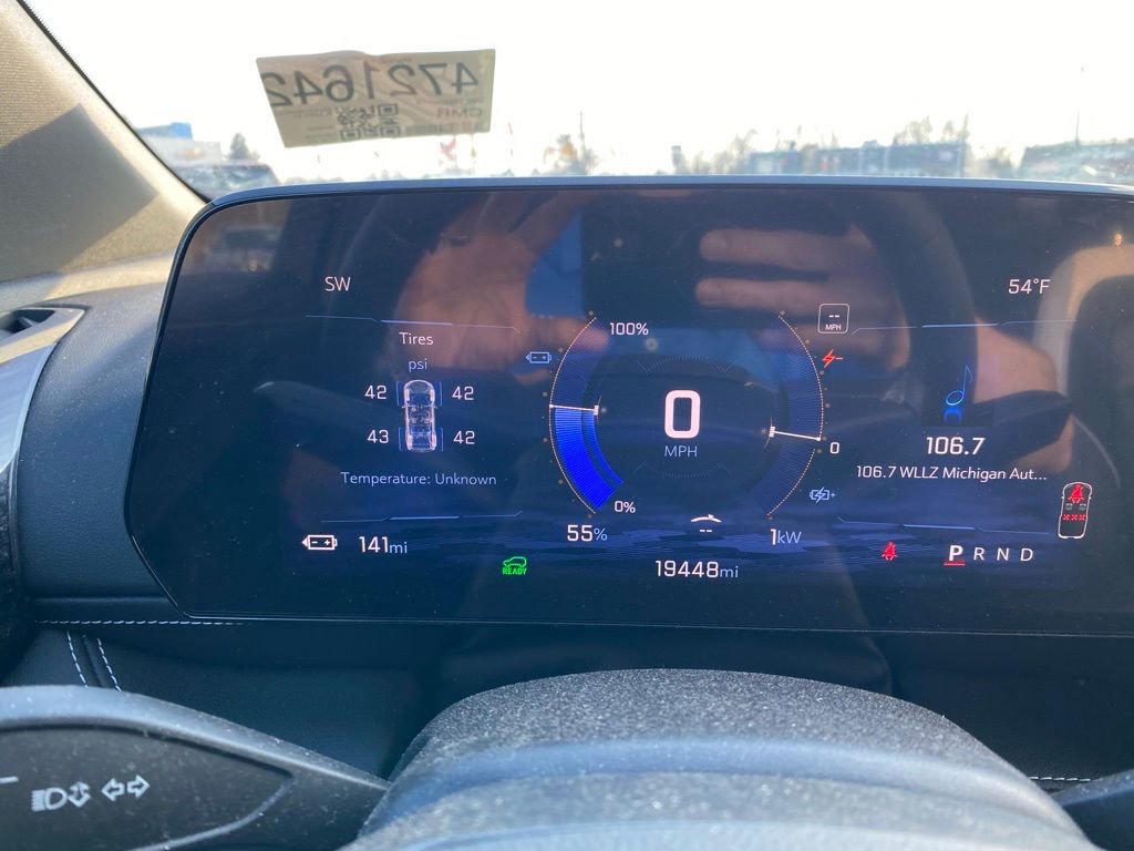 Used 2024 Chevrolet Blazer EV LT image 11