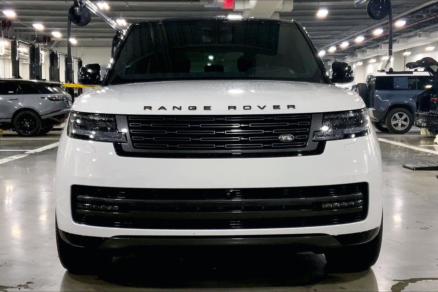 Certified 2024 Land Rover Range Rover Long Wheelbase Autobiography AWD/4WD image 2