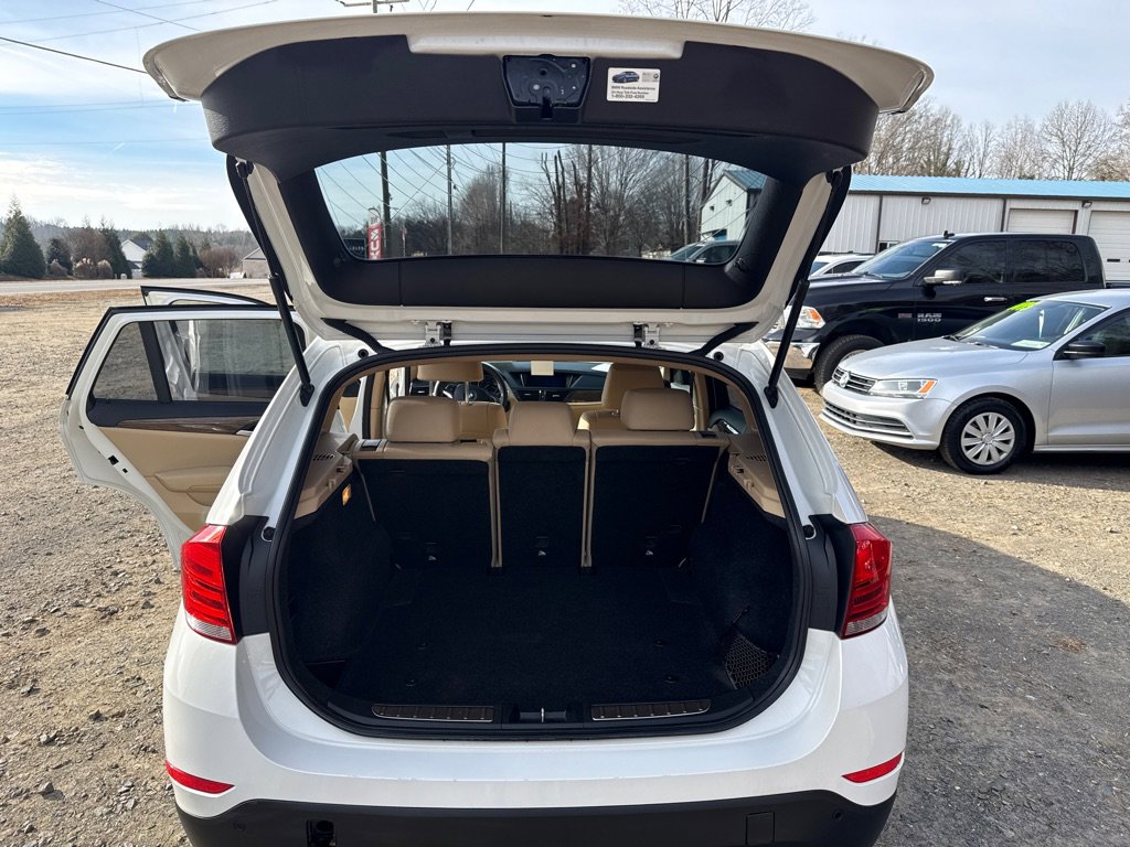 Used 2015 BMW X1 sDrive28i image 11