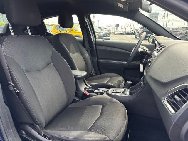 Used 2014 Dodge Avenger SE FWD image 27