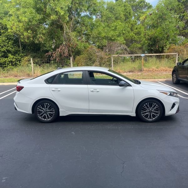 Used 2022 Kia Forte GT-Line FWD image 4