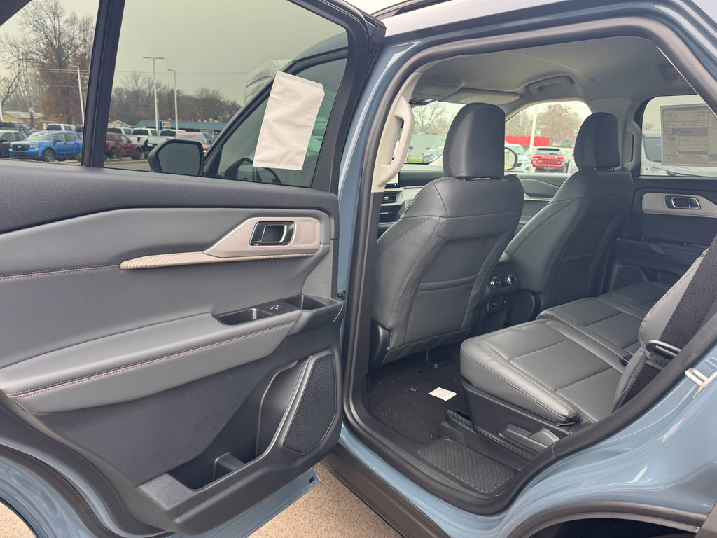 New 2026 Ford Explorer Active w/ Active Comfort Package image 21
