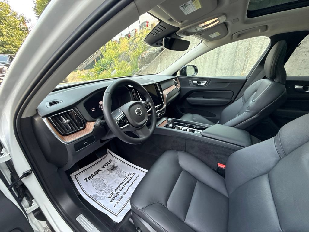 Used 2024 Volvo XC60 B5 Plus w/ Protection Package Premier AWD/4WD image 16
