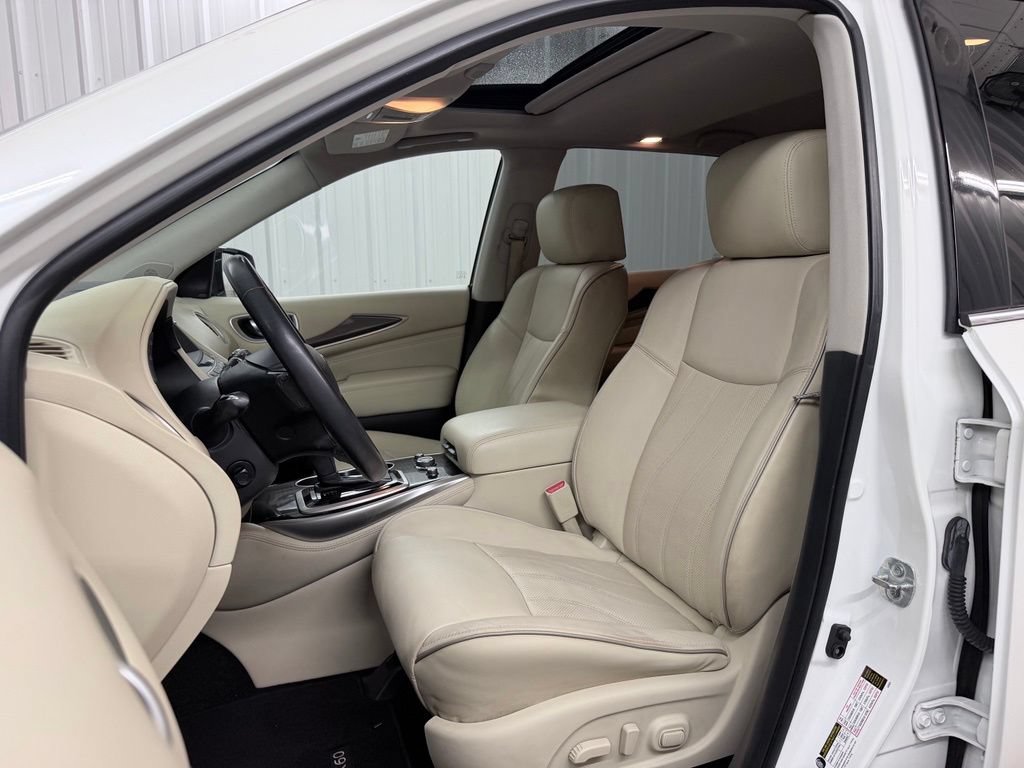 Used 2019 INFINITI QX60 Luxe w/ Essential Package FWD image 12