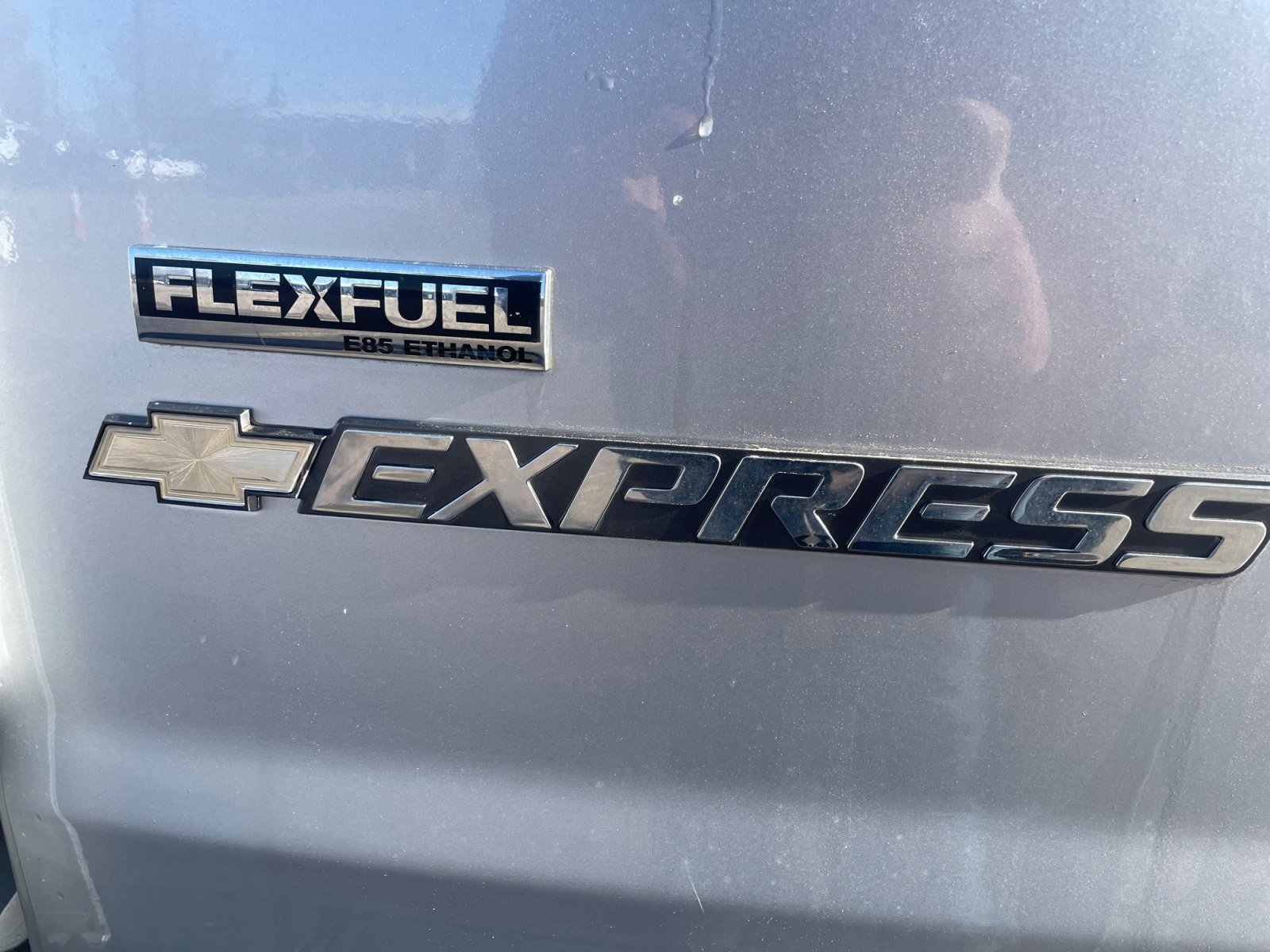 Used 2011 Chevrolet Express 2500 LS image 29