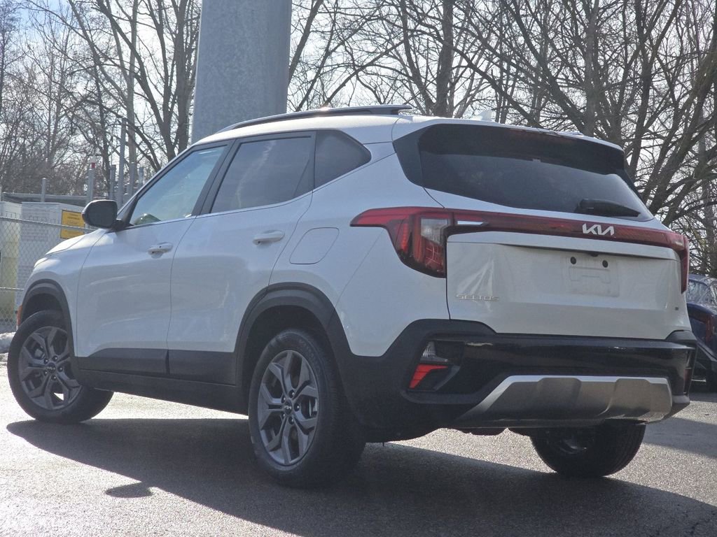 Used 2024 Kia Seltos S image 14