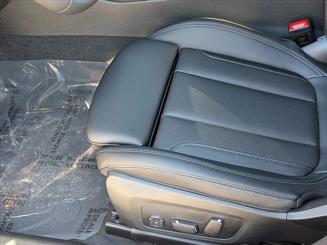 New 2026 BMW 330i xDrive Sedan w/ Premium Package image 4