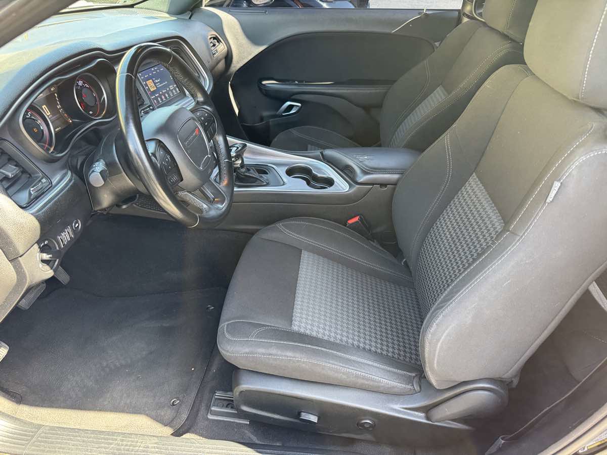 Used 2020 Dodge Challenger SXT RWD image 20