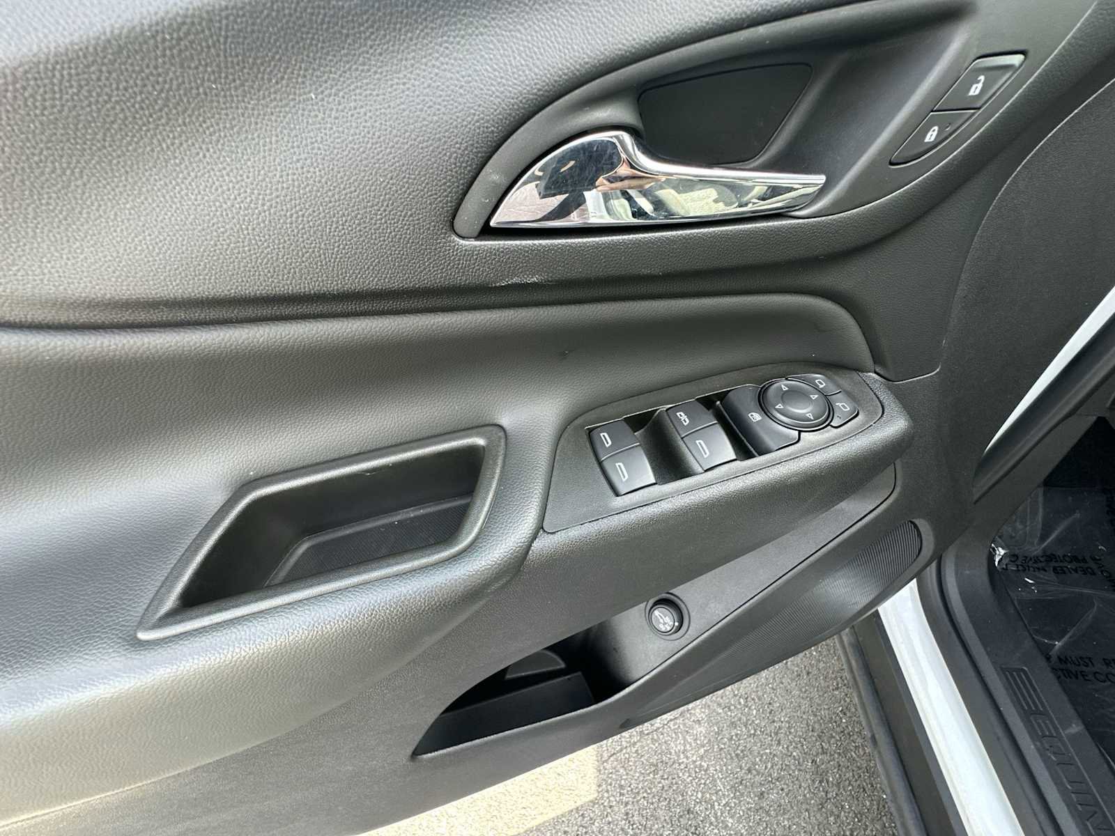 Used 2024 Chevrolet Equinox LT image 15