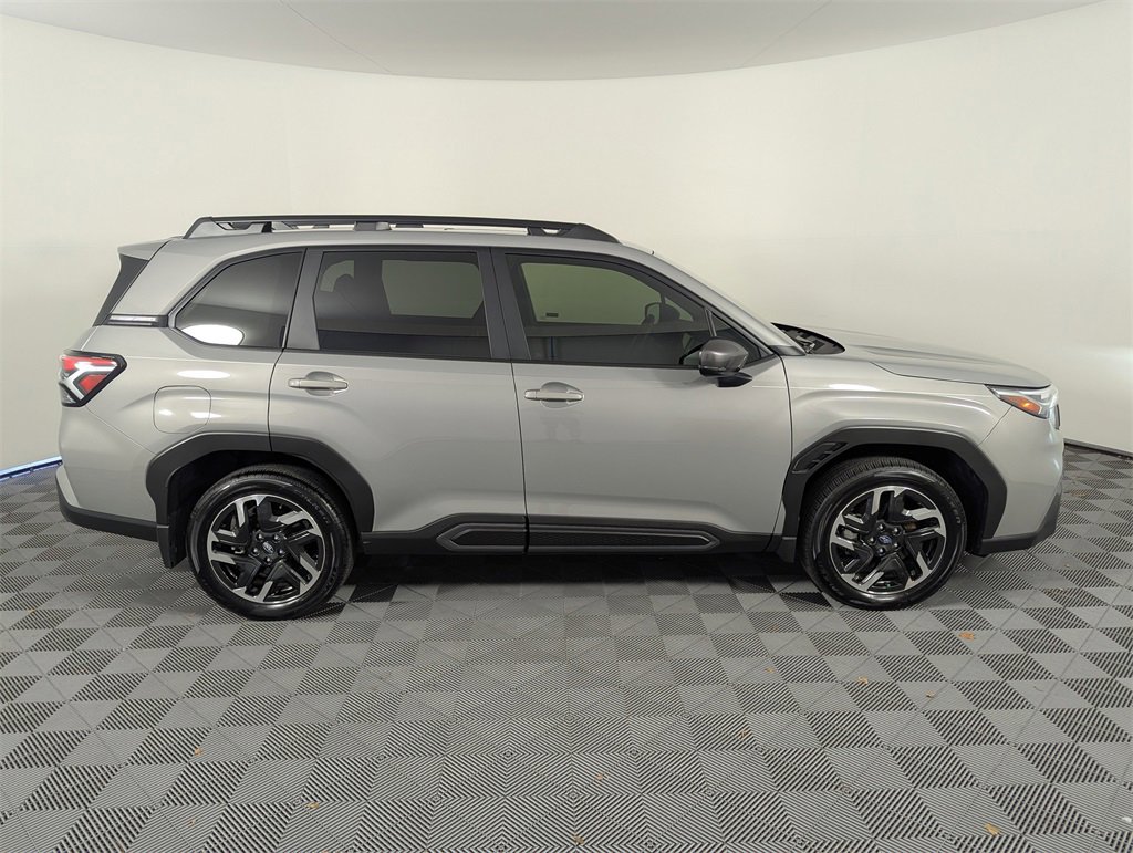 Used 2025 Subaru Forester Limited w/ Popular Package #2 image 4