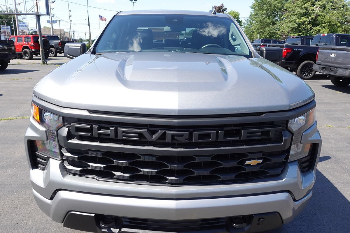 Used 2024 Chevrolet Silverado 1500 Custom AWD/4WD image 6