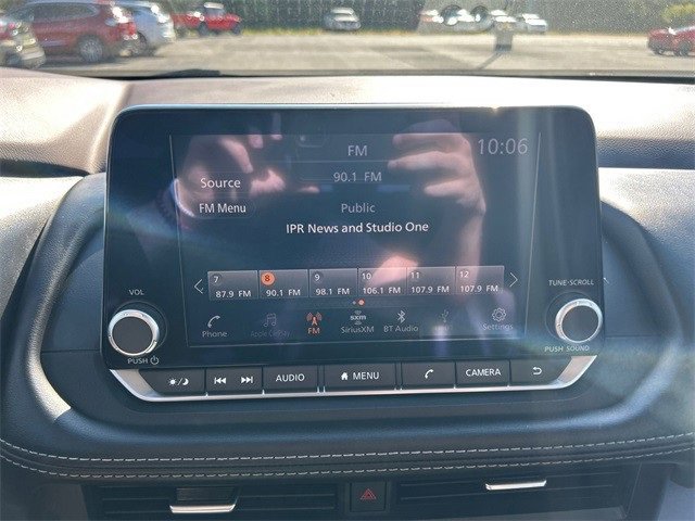 Used 2023 Nissan Rogue SV w/ SV Premium B Package image 26