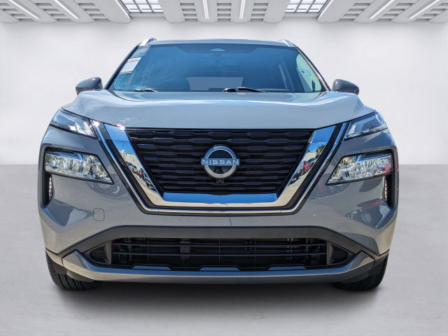 Used 2023 Nissan Rogue SL FWD image 2