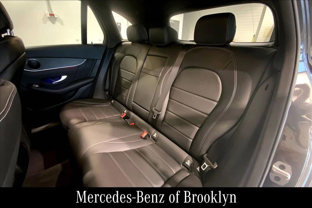 Used 2022 Mercedes-Benz GLC 300 4MATIC image 23