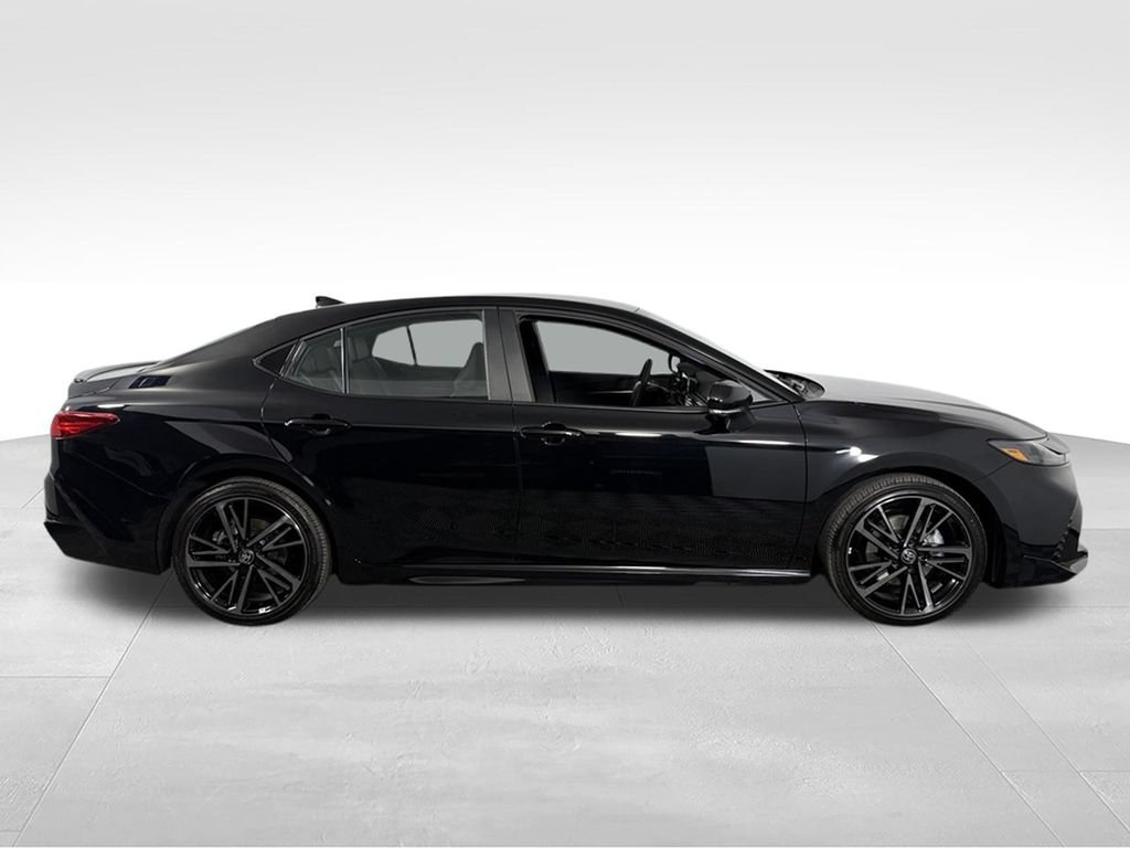 Used 2026 Toyota Camry XSE FWD image 4
