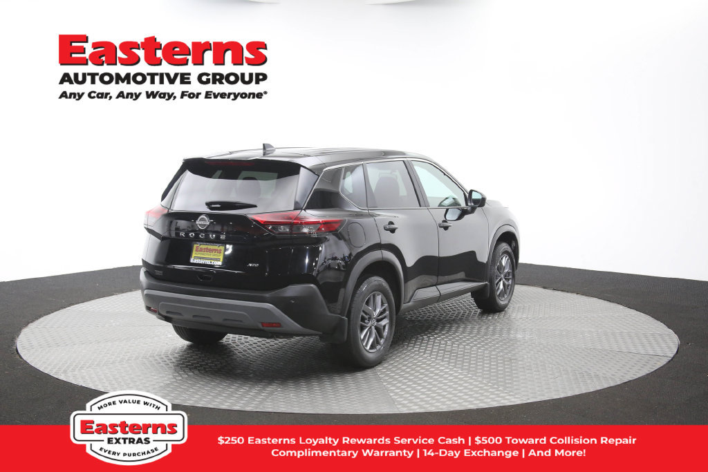 Used 2023 Nissan Rogue S AWD/4WD image 41
