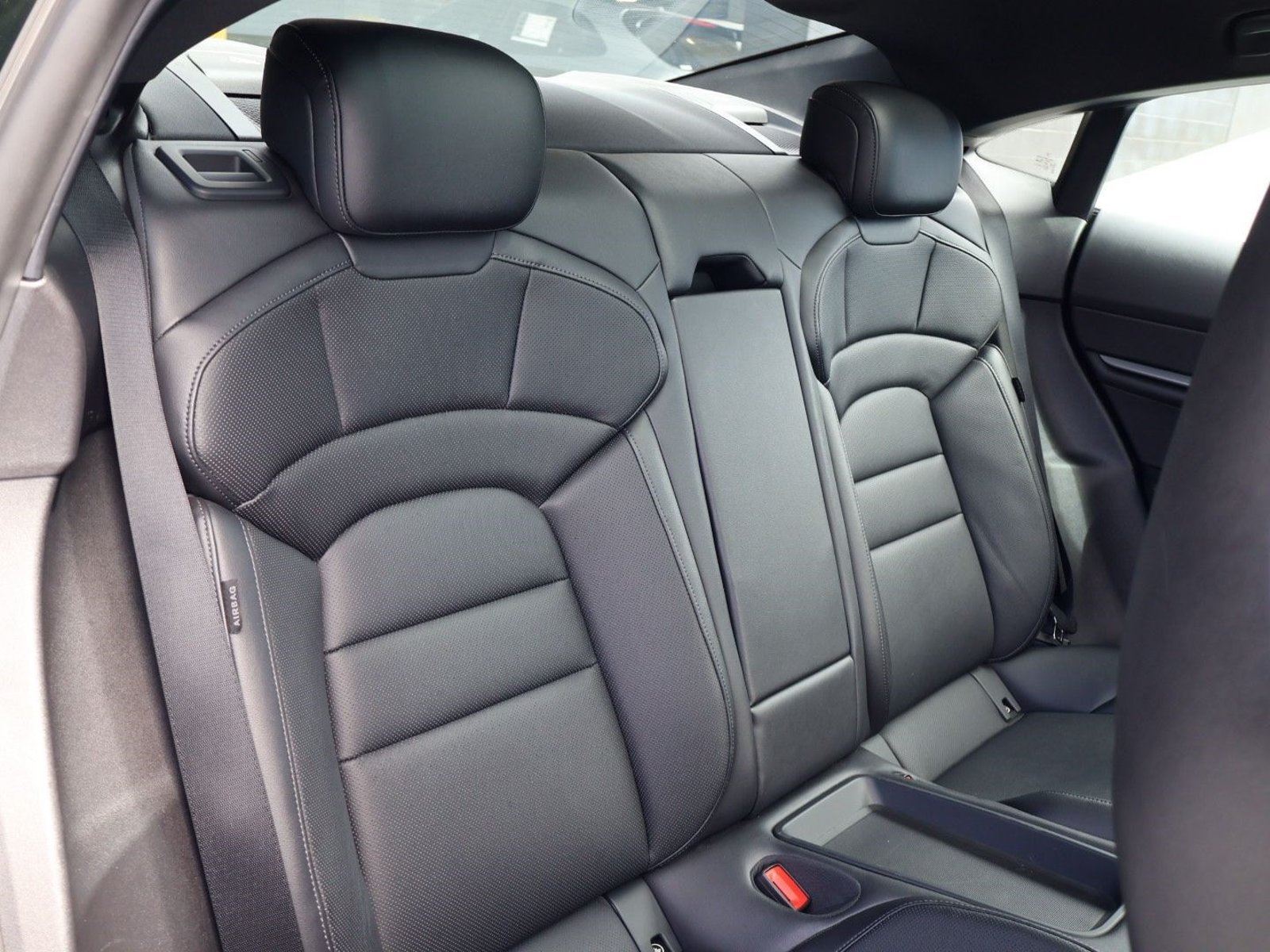 Certified 2025 Porsche Taycan w/ Premium Package RWD image 22