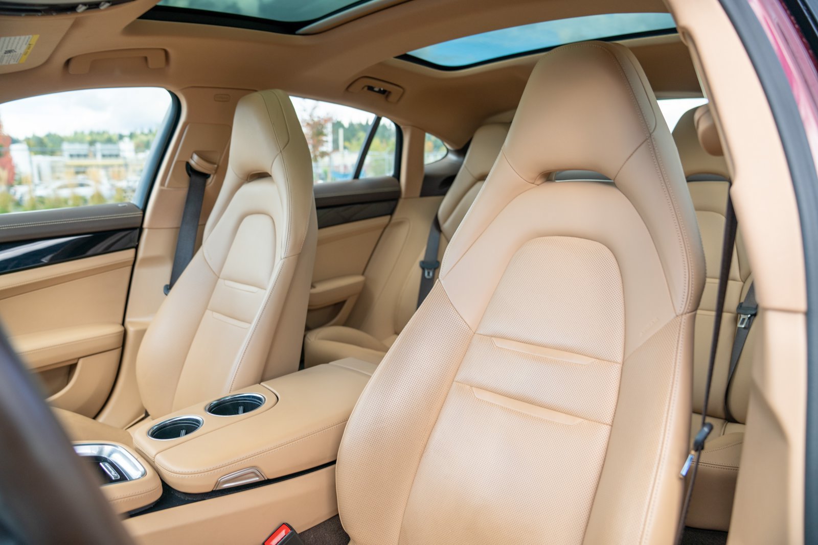 Used 2023 Porsche Panamera 4S AWD/4WD image 5