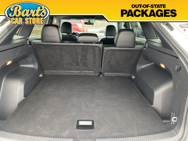 Used 2020 Volkswagen Atlas Cross Sport SE w/ Panoramic Sunroof Package FWD image 8