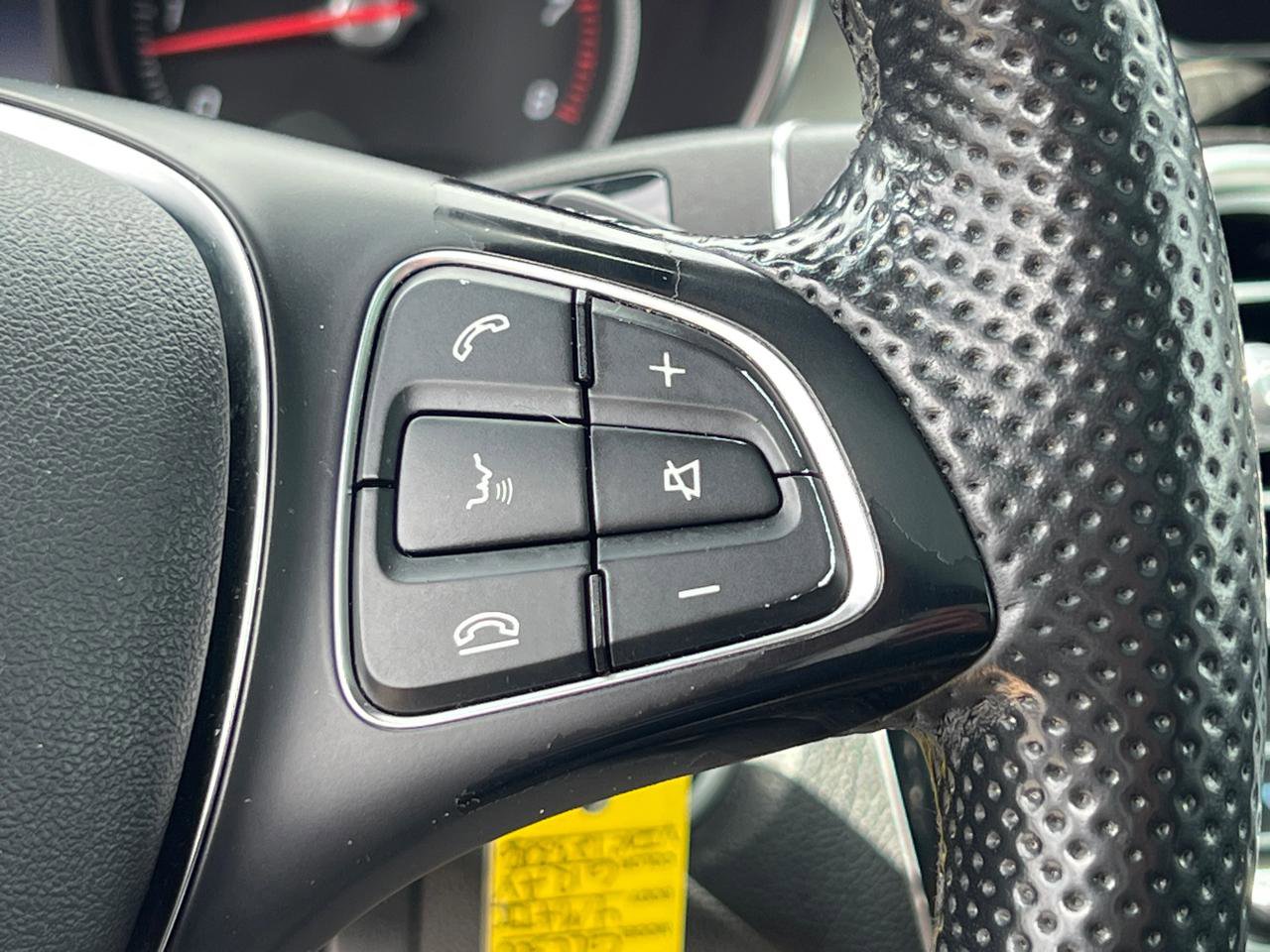 Used 2019 Mercedes-Benz GLC 300 4MATIC image 21