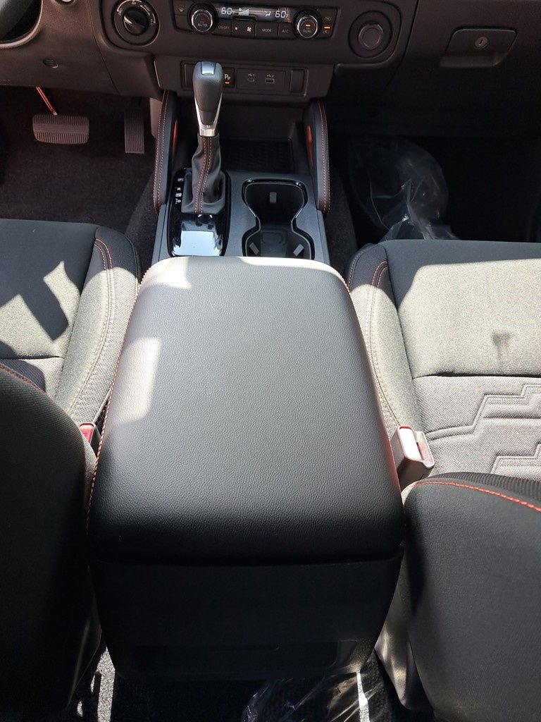 New 2025 Nissan Frontier PRO-4X image 27