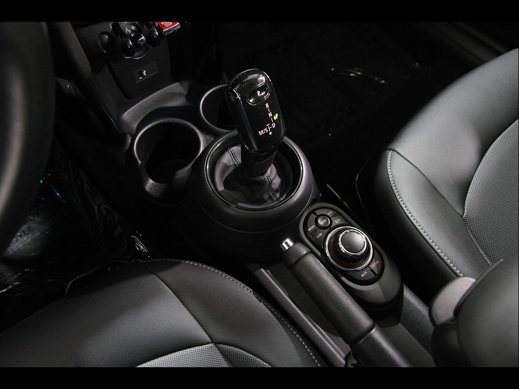 Certified 2023 MINI Cooper 2-Door Hardtop FWD image 14