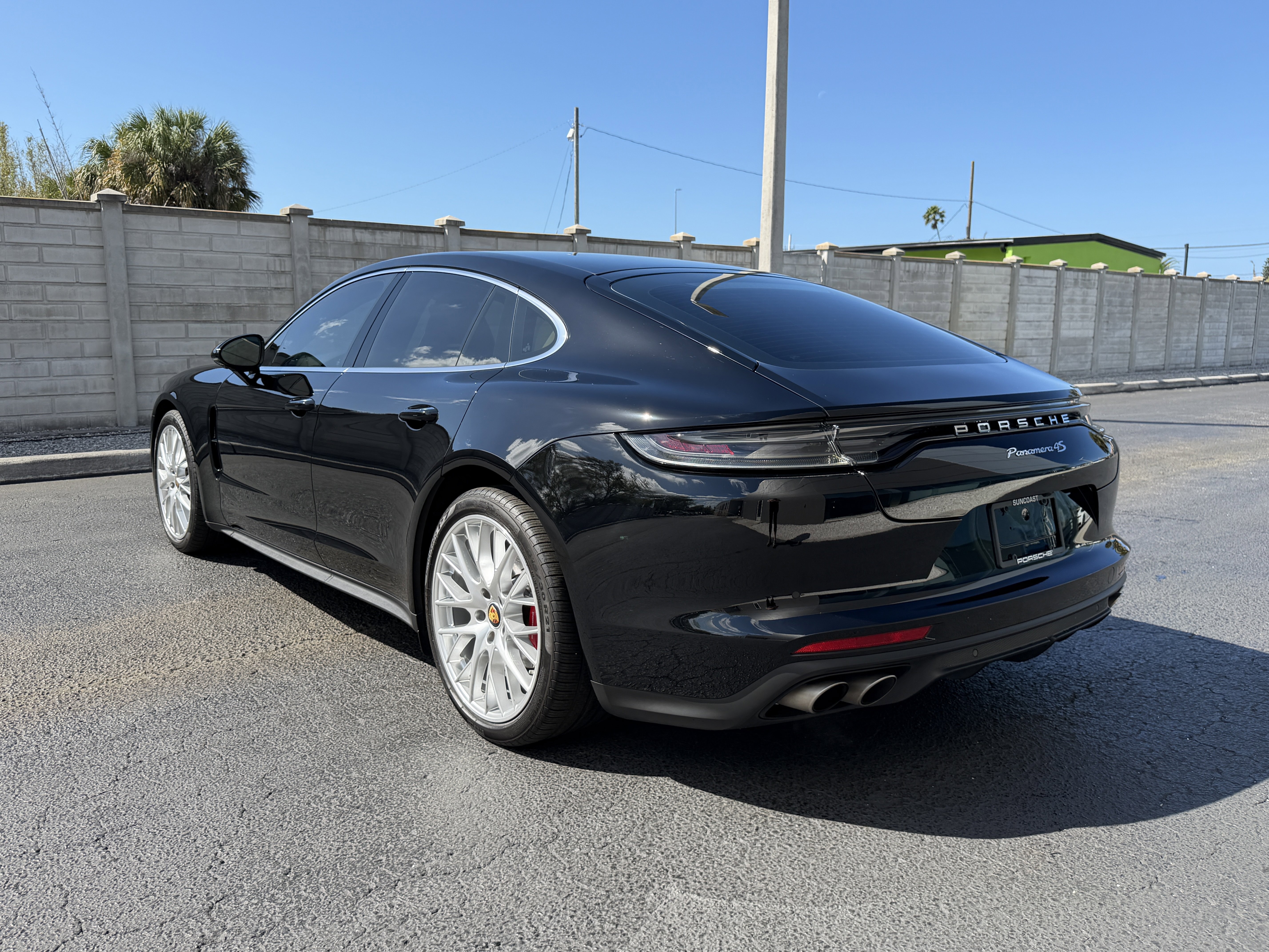 Certified 2023 Porsche Panamera 4S image 3