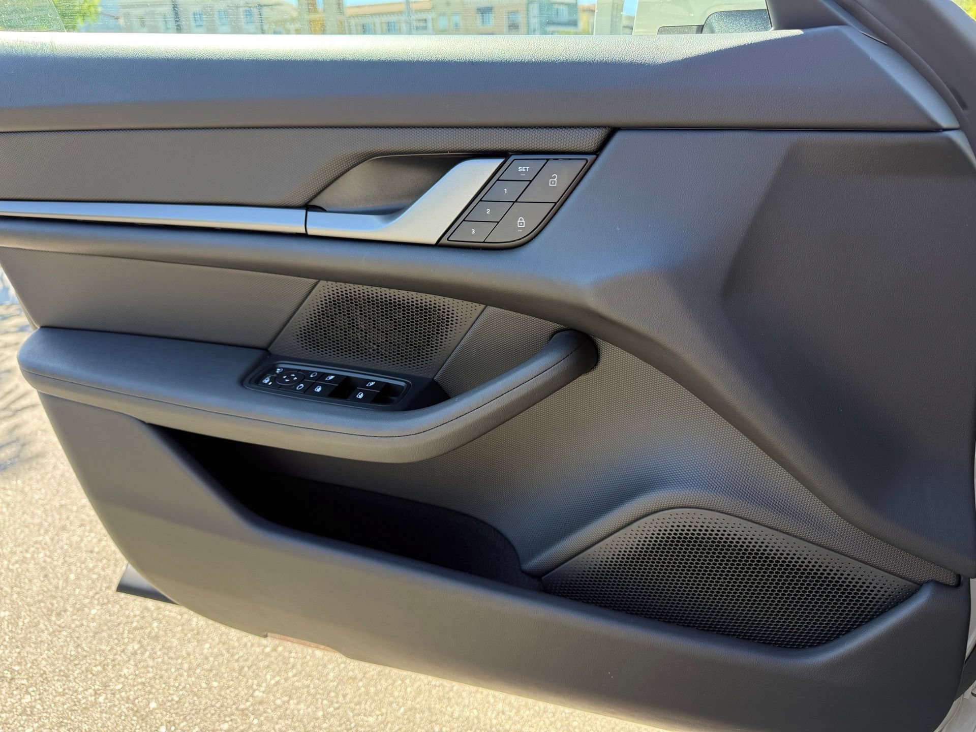 Certified 2023 Porsche Taycan RWD image 27