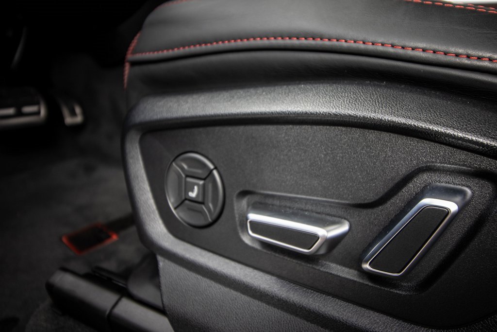 Used 2025 Audi RS Q8 performance image 35