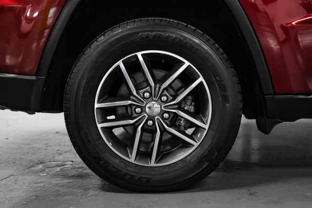 Used 2018 Jeep Grand Cherokee Limited RWD image 48
