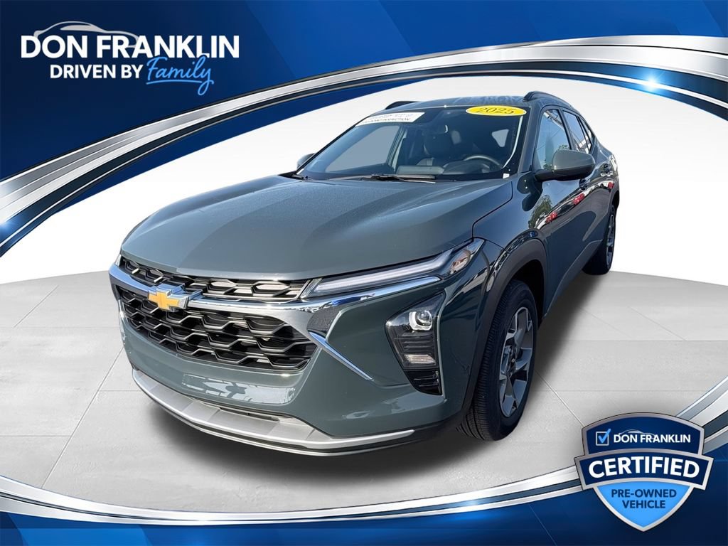 Used 2025 Chevrolet Trax LT w/ Driver Confidence Package FWD image 1