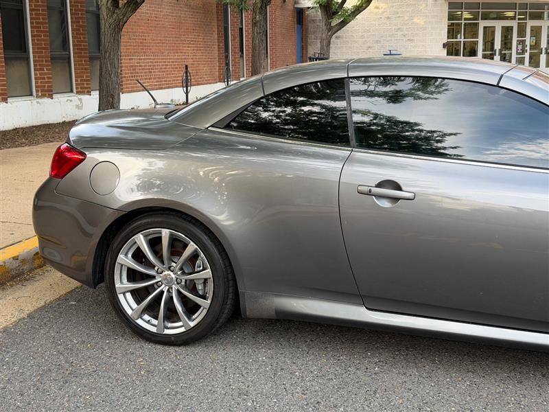 Used 2010 INFINITI G37 Convertible w/ Premium Pkg RWD image 5