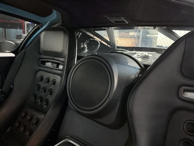 Used 2006 Ford GT RWD image 20