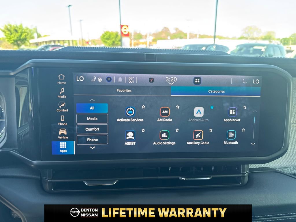 Used 2025 Jeep Wrangler Unlimited Sahara w/ Safety Group image 18