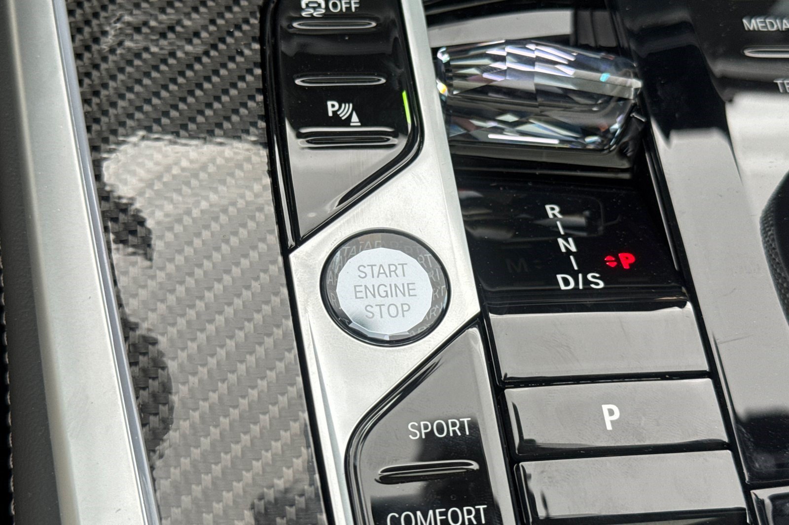 New 2027 BMW X7 M60i AWD/4WD image 30