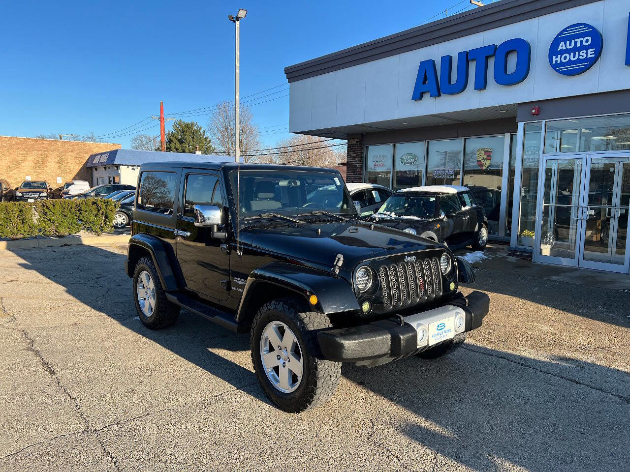 Used 2011 Jeep Wrangler Sahara image 3