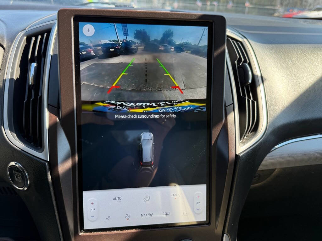 Used 2021 Ford Edge SEL image 15