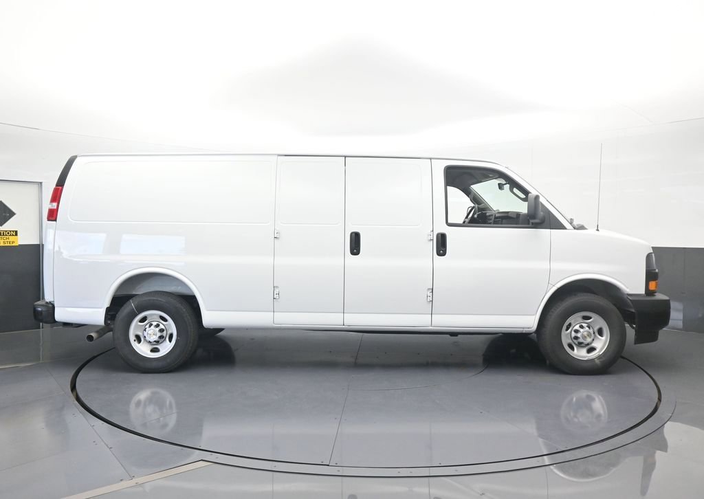 New 2025 Chevrolet Express 2500 Extended w/ Driver Convenience Package image 7