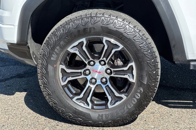 Used 2024 GMC Canyon AT4 w/ AT4 Premium Package image 45