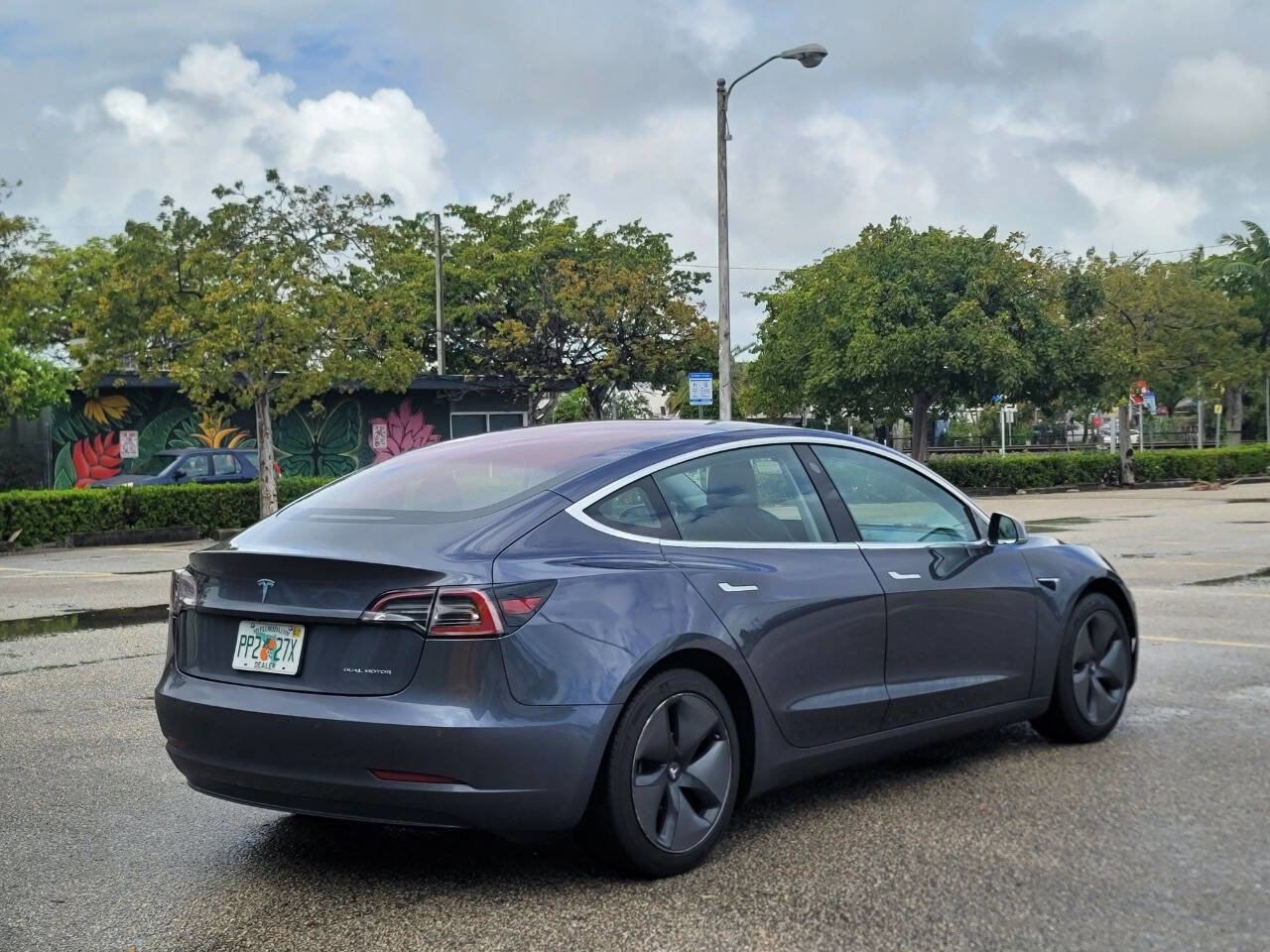 Used 2018 Tesla Model 3 Long Range image 6