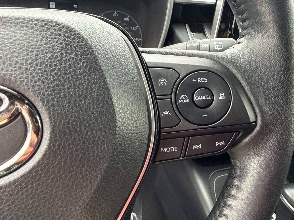 Used 2025 Toyota Corolla SE FWD image 32