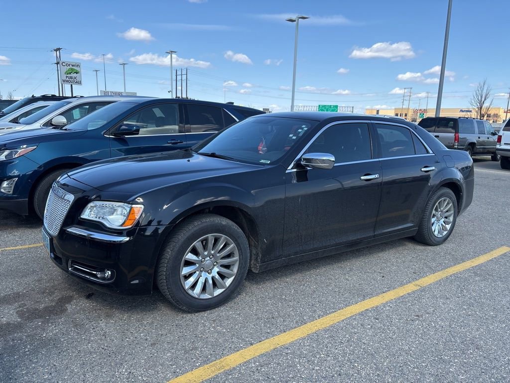 Used 2013 Chrysler 300 RWD image 9