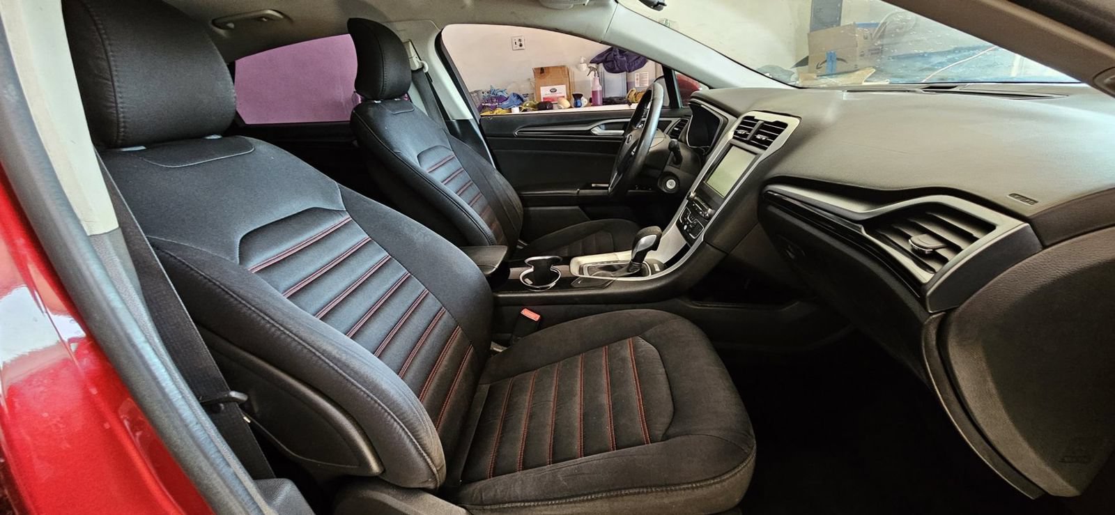Used 2016 Ford Fusion SE FWD image 15